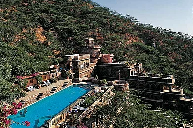 Quick Guide Neemrana Fort-Palace, Rajasthan