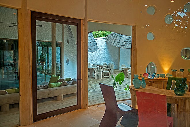The first Art and Glass Studio in the Maldives
