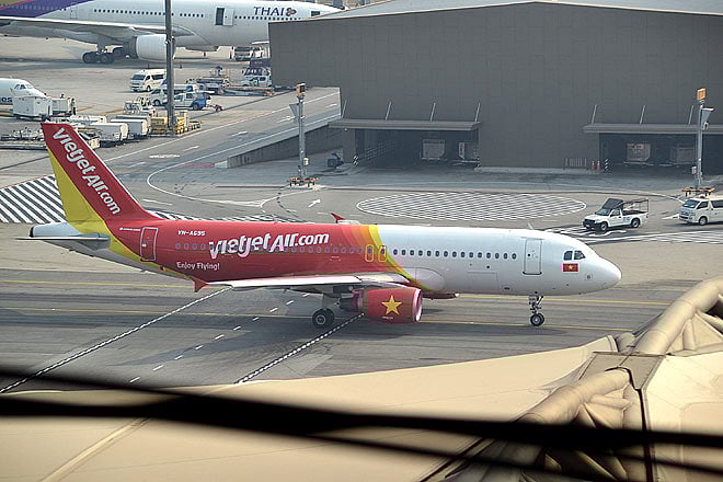 Direct flight between Bodhgaya and Bangkok