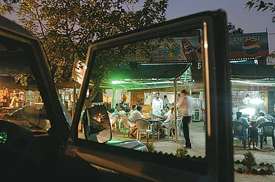 Day in the life of fast food Dhabas in India