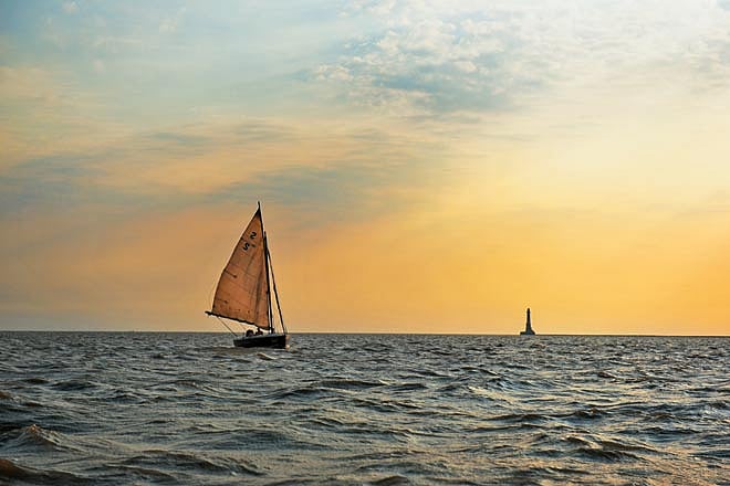 Mumbai Sea and the City