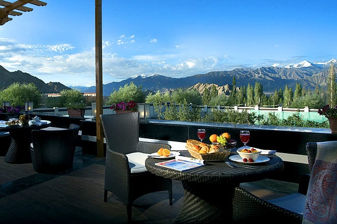 Ladakh White Winter Escape