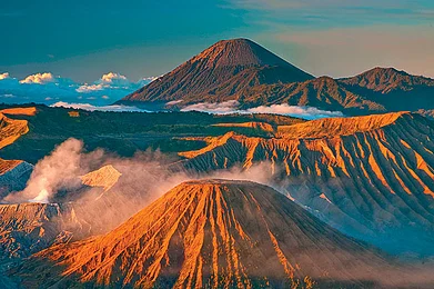 Shutterstock : Mount Bromo in Indonesia