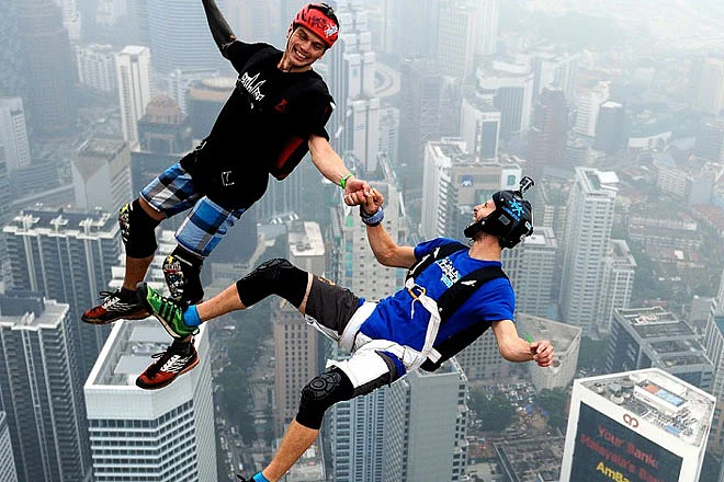 Many high-rise hotels and buildings feature adventure abseiling