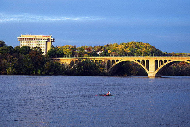 Marriott International is now the world--s largest hotel company