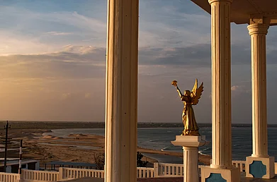 Tamilnadu Tourism : Francis Xavier statue in Thoothukudi