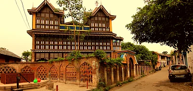 The illuminated Chateau Garli