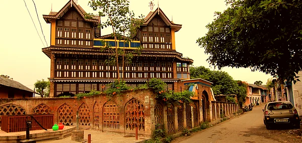 The illuminated Chateau Garli