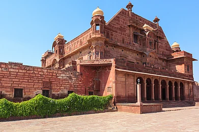 Pokhran Fort in Rajasthan. Credit Shutterstock