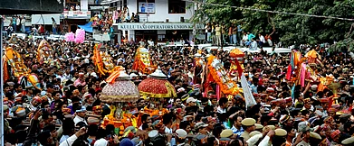 NareshSharma / Shutterstock.com : Kullu Dussehra is a renowned International Mega festival at Kullu