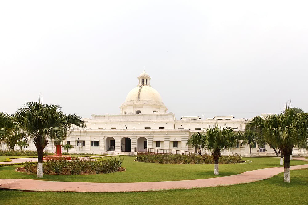  IIT Roorkee, Dr Ajay Kumar Singh / Shutterstock.com