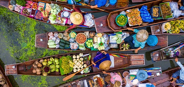 Floating market in Thailand. Photo Credit Shutterstock