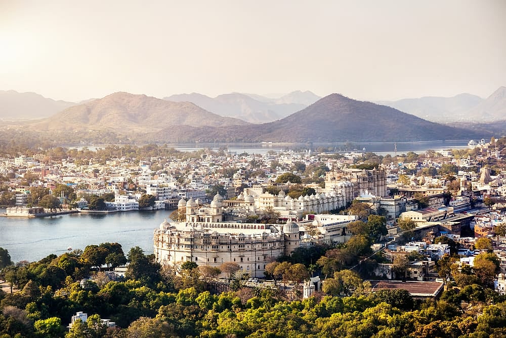 Lake Pichola of Udaipur. Credit www.shutterstock.com / Pikoso.kz