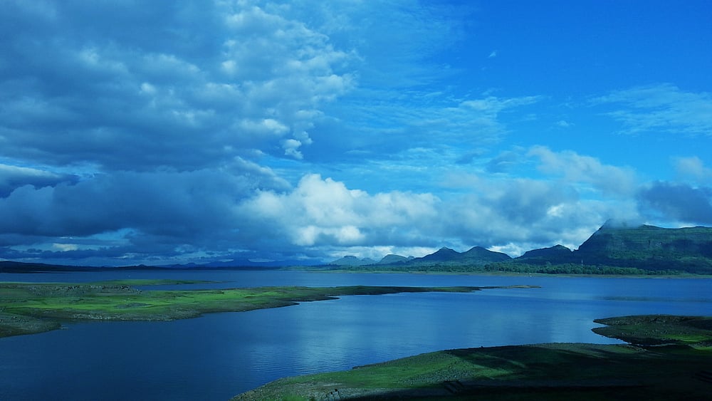 The Vaitarna Lake                                                           Credit www.shutterstock.com / JB Captures