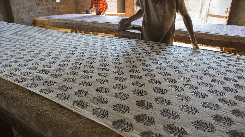 Handblock printing near Jaipur                                     Shutterstock