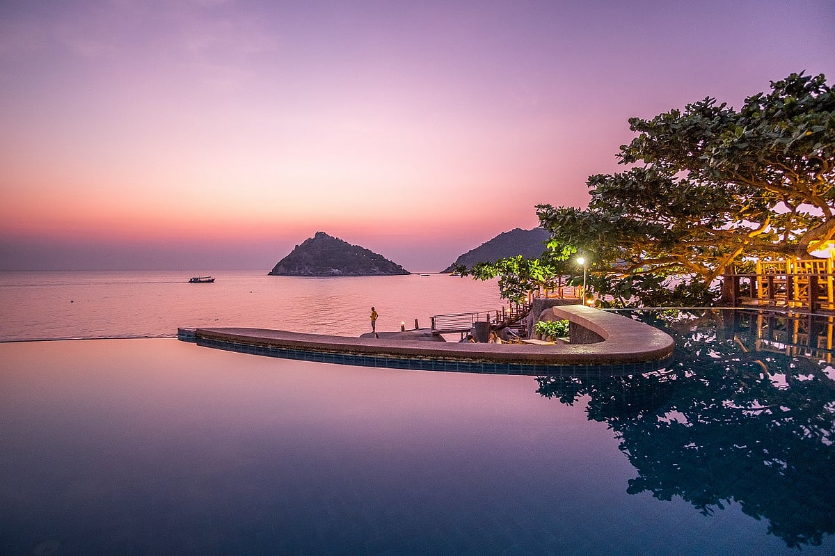 Infinity edge pool in Koh Tao