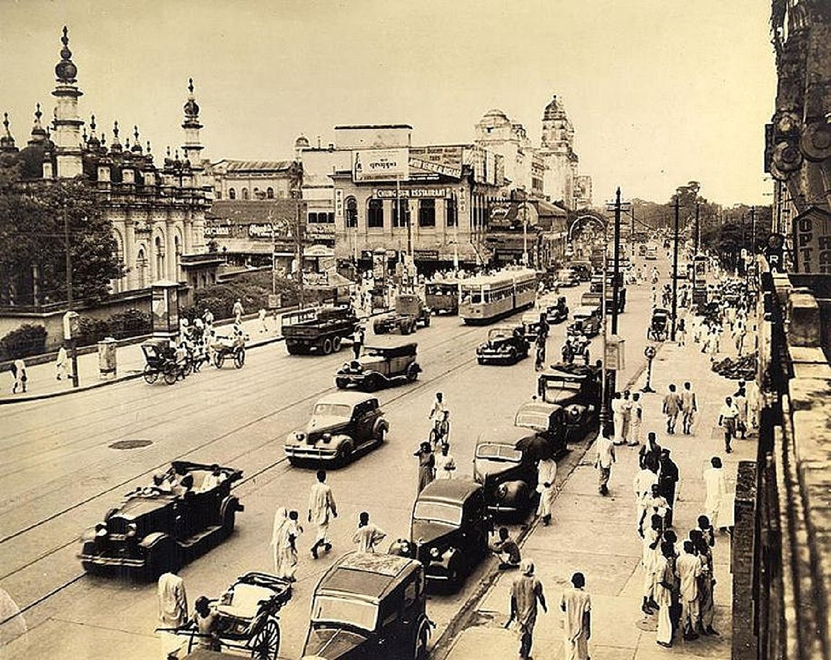 An aerial view of Chowringhee Square in erstwhile Calcutta, circa 1945