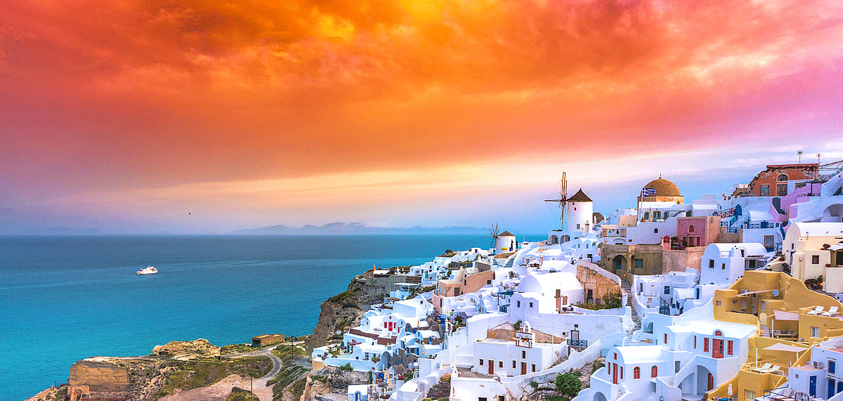 Traditional houses in Oia, Santorini