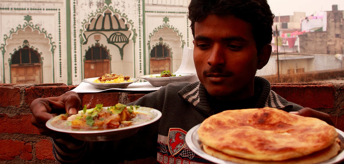 A plateful of Rahim nihari paya and biryani is all you need when in Chowk, Lucknow