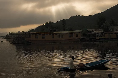 Evening at the Dal Lake in Srinagar
