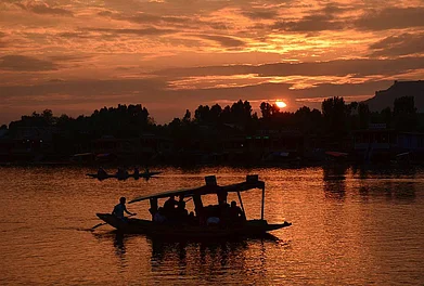 Sunset serenity on Dal Lake in Srinagar, the summer capital of Jammu & Kashmir