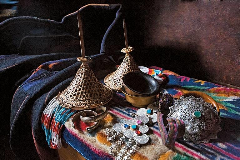 Traditional jewellery of the Layaps