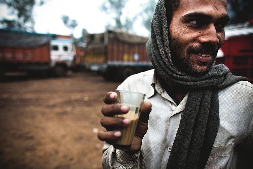 In order to break the monotony of their unending travails, the truck drivers nurture several addictions, ranging from a nicotine high via a bidi, the numbness induced by tobacco, the caffeine kick of a cutting chai or simply the joy of playing cards. 