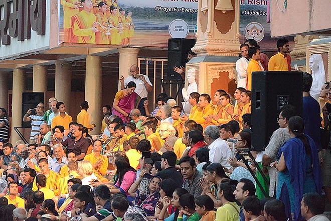 Go early for the Ganga aarti in Rishikesh for a seat of your choice