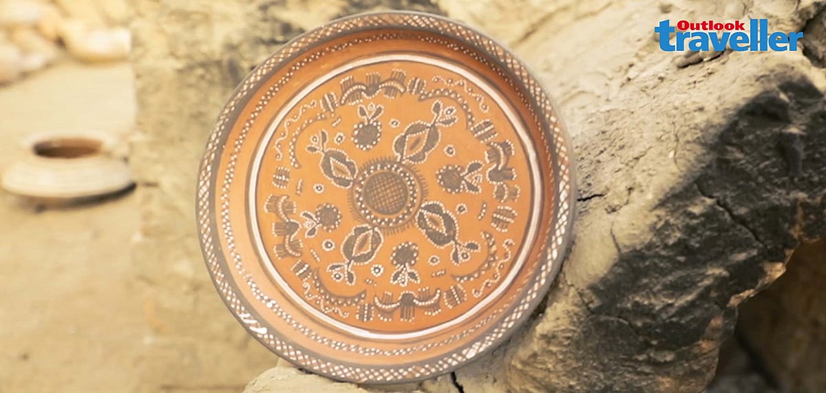 Khavda Pottery Terracotta Hand-painted Square Coasters (Set of 2)