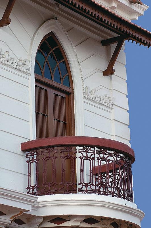 A wrought-iron balcony at the Calve