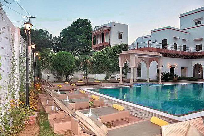 For a charming stay in Bharatpur