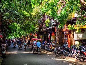 Shutterstock : Most popular hostels in Hanoi are located in the Old Quarter