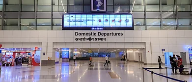 New Delhi Over 100 flights to be cancelled