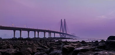 Shutterstock : The Bandra-Worli Sea Link in Mumbai