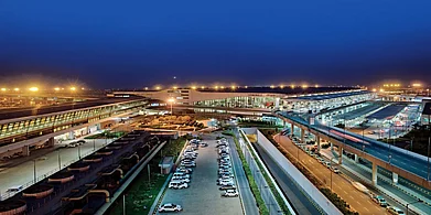 With five hotels, 92 shops and 72 restaurants, Delhi Airport has proved itself as a world-class airport