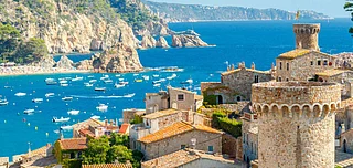 Deposit photos : Tossa de Mar in Costa Brava, Spain