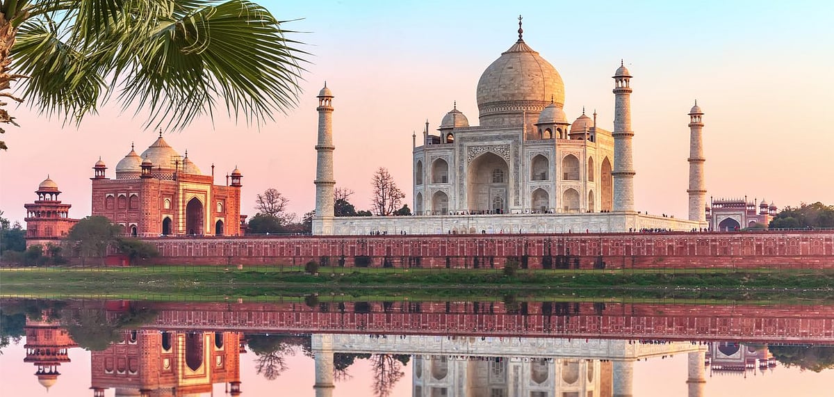 The main structure of the monument was not damaged