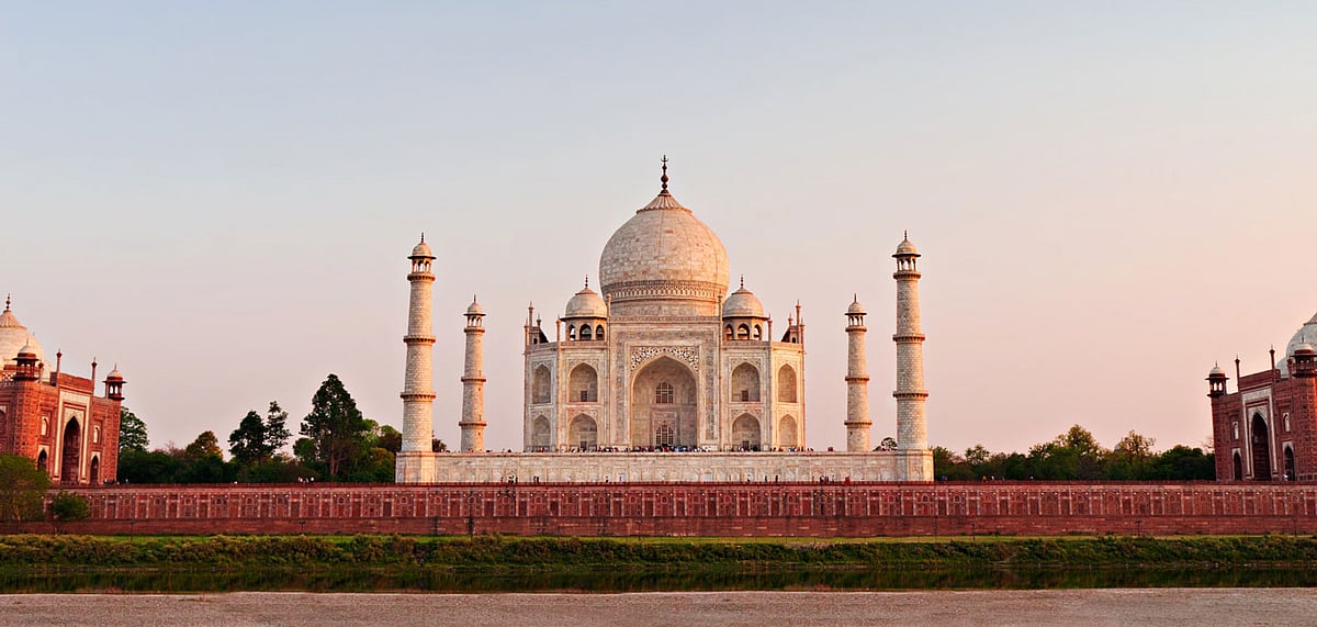 The Taj Mahal at sunet