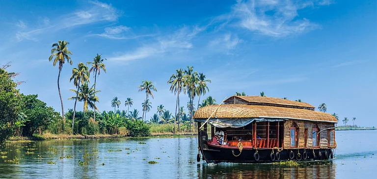Experience the wonders of exciting filming locations throughout Kerala - null