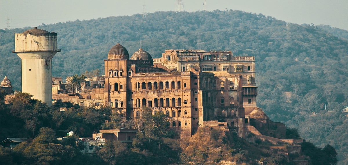 Catch the iconic locations of Jammu on a Jammu Darshan 