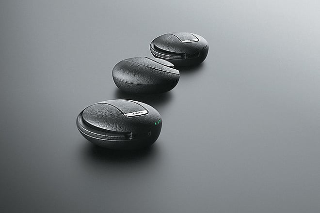 Go handsfree with Jabras Stone 2