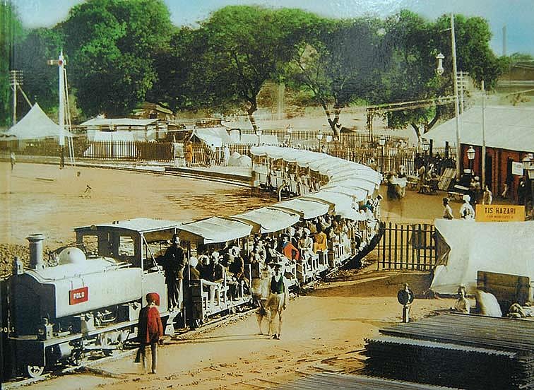 Tis Hazari railway station, 1911, on the line extending from Kashmiri Gate to Azadpur, in Delhi