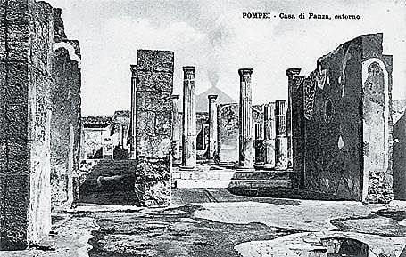 Smoking ruins, 1900