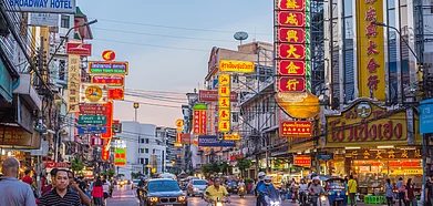 Shutterstock : The pretty scene does not, of course, prepare you for the mercurial urban jigsaw that Bangkok presents
