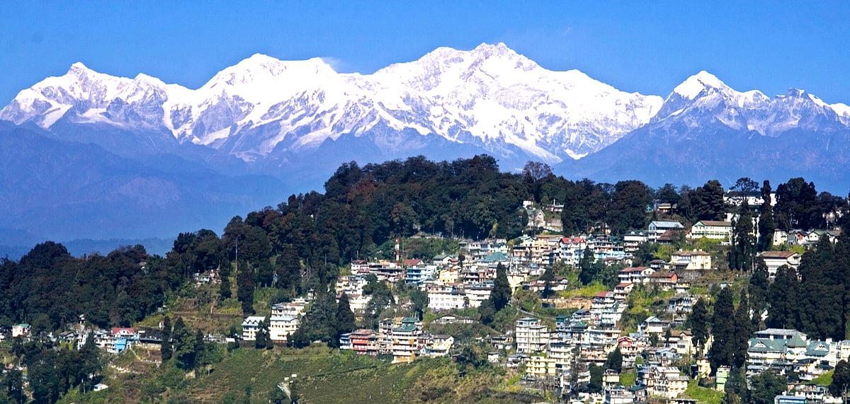 Darjeeling is one of the most popular hill stations of India and draws tourists in the droves every year 