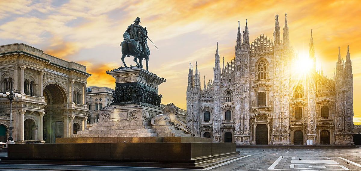Duomo at sunrise in Milan