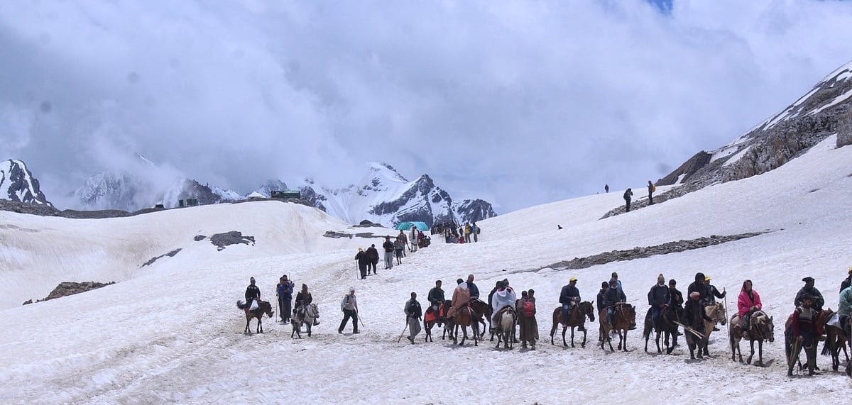 Representational Image  Devotees at the Amarnath Yatra 