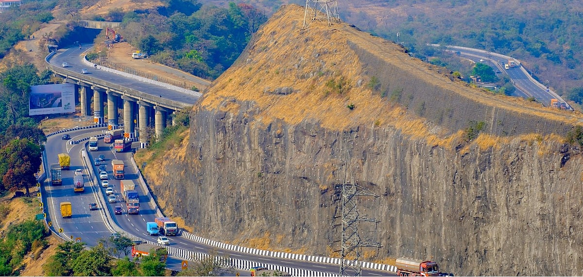Amrutanjan Bridge at Pune-Mumbai Expressway