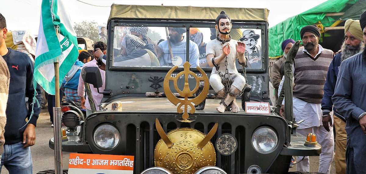 A jeep gives tribute to celebrated freedom fighter Shahid Bhagat Singh at Singhu Border 