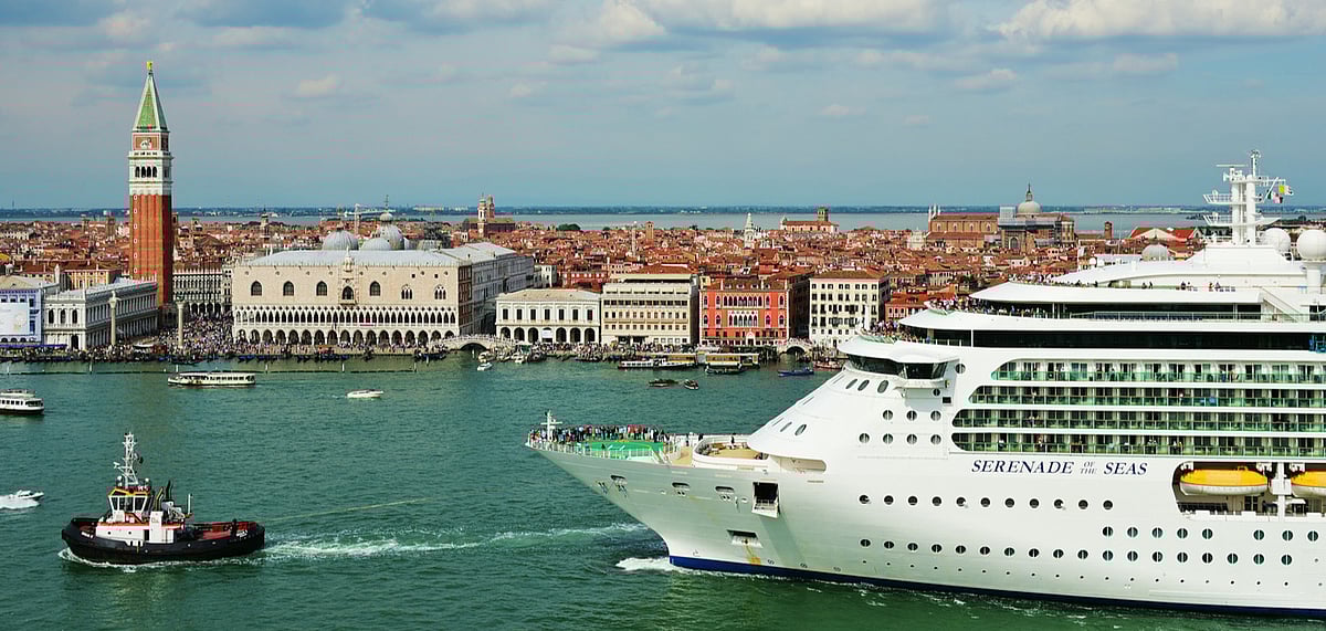 Locals have been urging the government for years to prohibit large vessels from entering from the lagoon